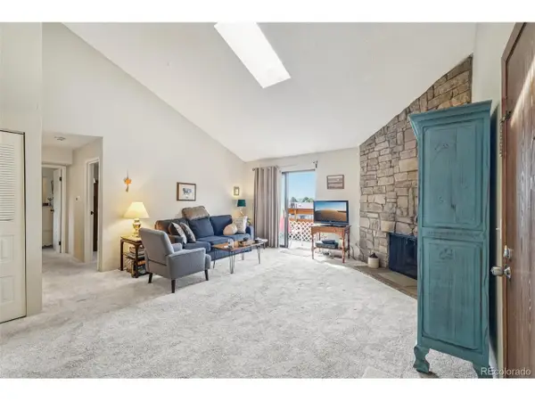 331 Wright St #304, Lakewood, CO 80228