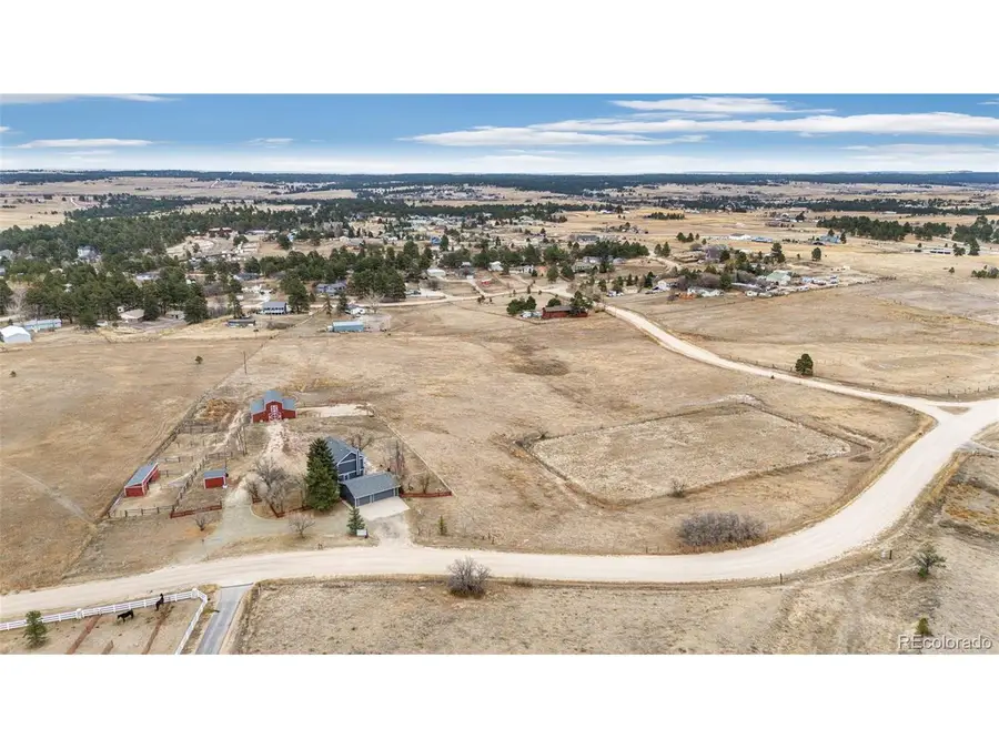 934 Starling Ln, Elizabeth, CO 80107 - Image #2