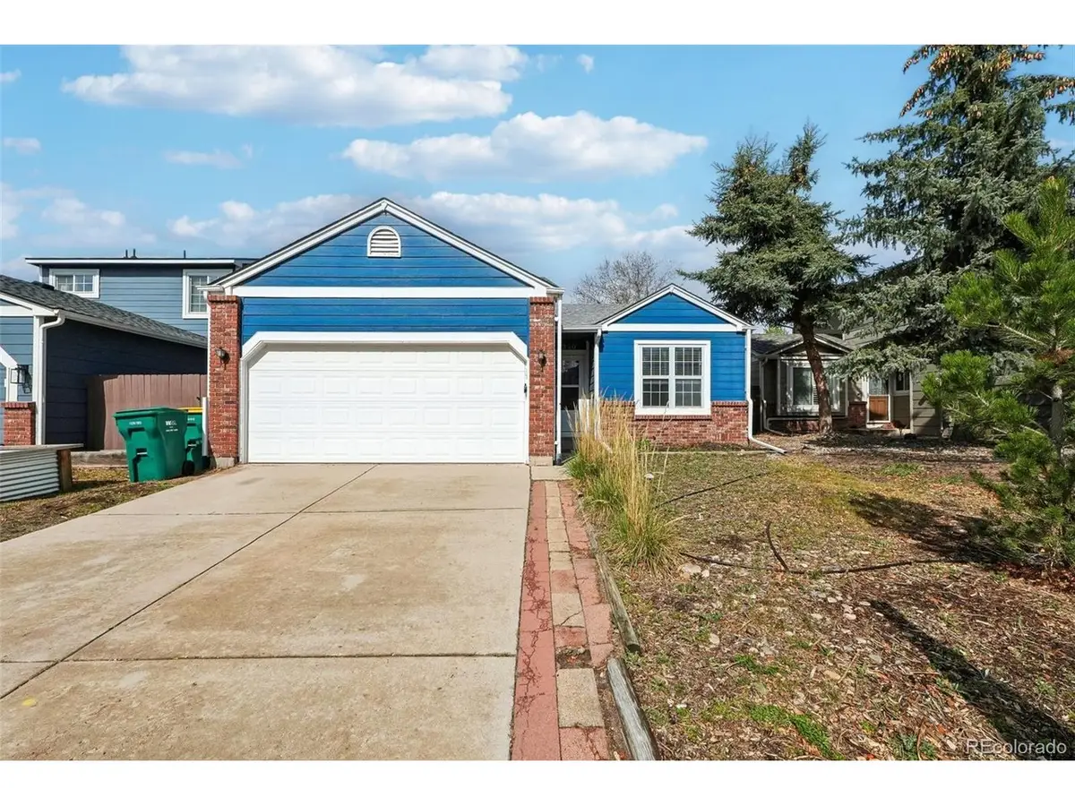 8320 Pepperridge Dr, Colorado Springs, CO 80920 - #1