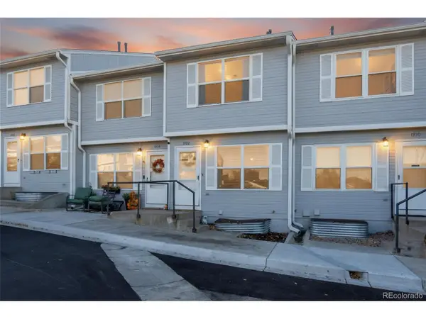 1952 Oakcrest Cir #M-5, Castle Rock, CO 80104