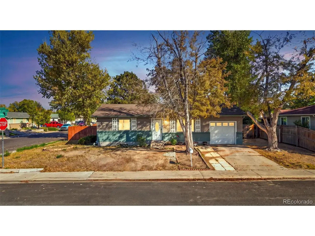 5566 Anaheim Way, Denver, CO 80239 - #1