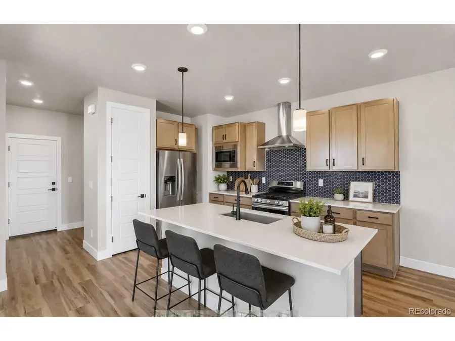 1228 S Algonquian St, Aurora, CO 80018 - #3