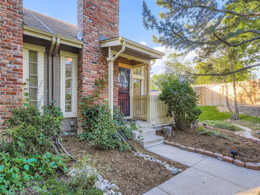 1990 S Helena St #H, Aurora, CO 80013 - Image #3