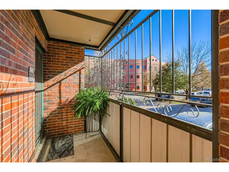 1833 N Williams St #206, Denver, CO 80218 - Image #2