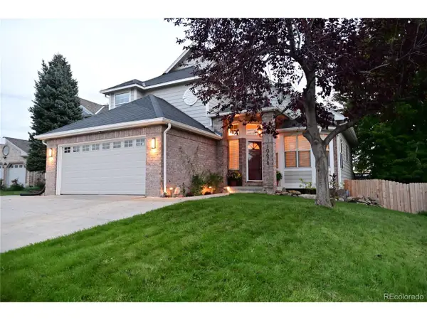 10678 W Peakview Dr, Littleton, CO 80127