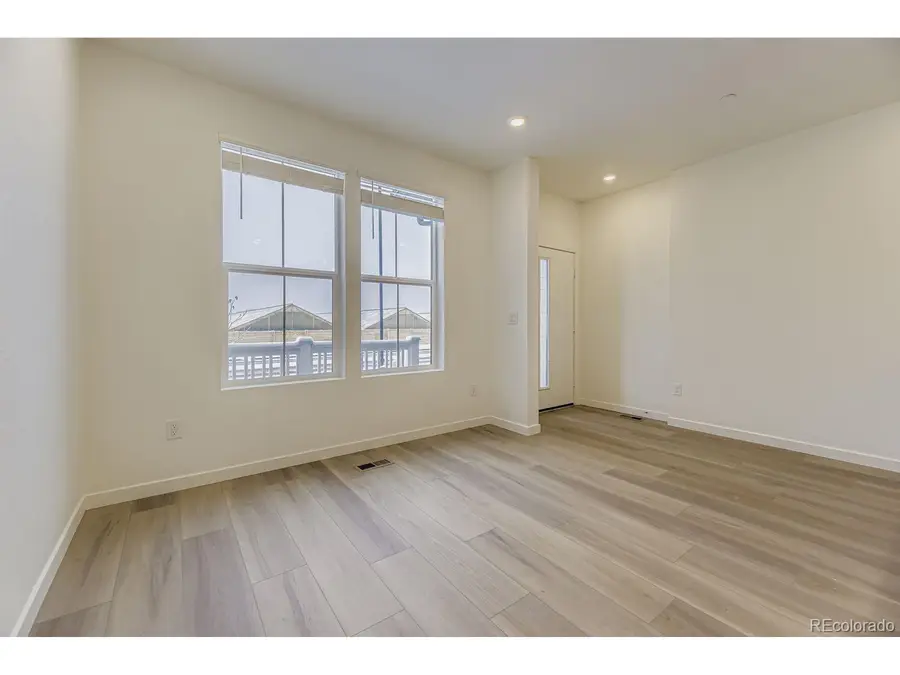 7664 S Cherokee Trl, Centennial, CO 80016 - Image #3