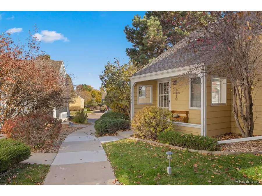 2021 S Balsam St, Lakewood, CO 80227 - Image #2