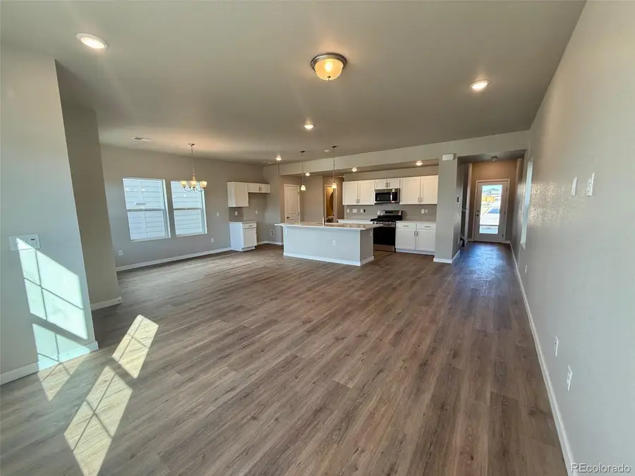 834 N Bently St, Watkins, CO 80137 - Image #2