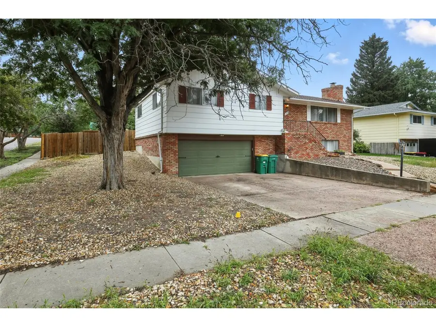 1239 Martin Dr, Colorado Springs, CO 80915 - #3