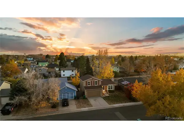 19722 E Oxford Dr, Aurora, CO 80013