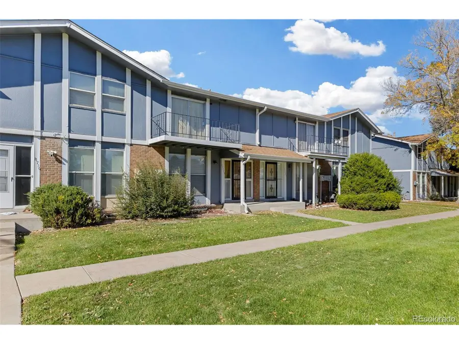 11718 E Canal Dr, Aurora, CO 80011 - Image #3