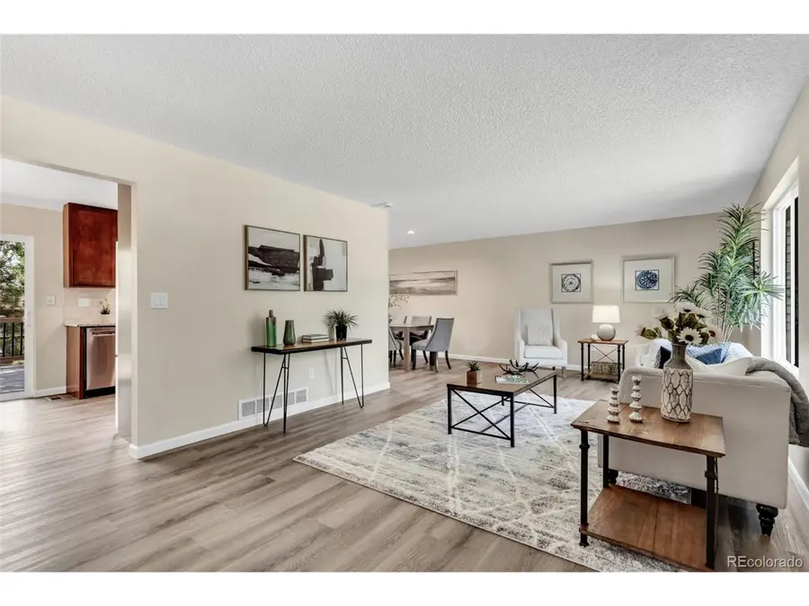 5209 E Briarwood Ave, Centennial, CO 80122 - Image #3