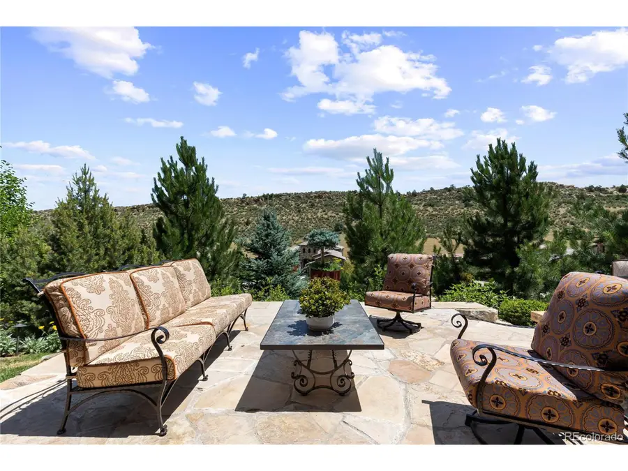 8000 Raphael Ln, Littleton, CO 80125 - Image #2