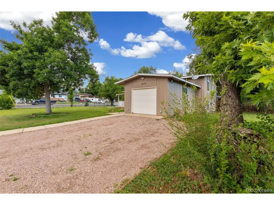 1209 Maxwell St, Colorado Springs, CO 80906 - Image #2
