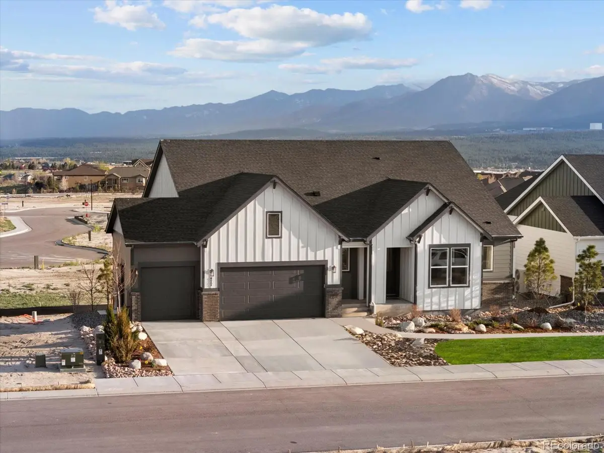 477 Grand Summit Dr, Monument, CO 80132 - Image #1