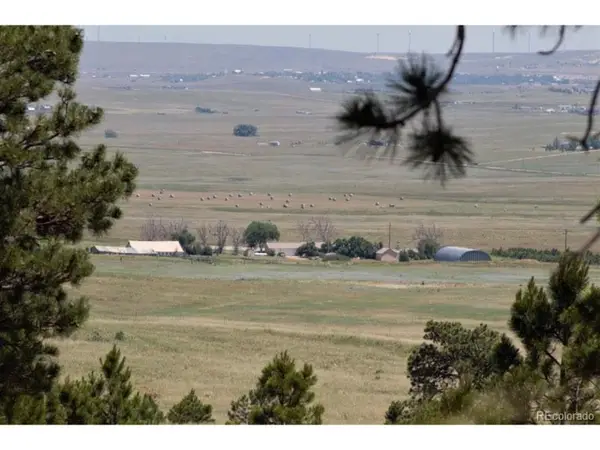 7 Mcclelland Rd, Calhan, CO 80808