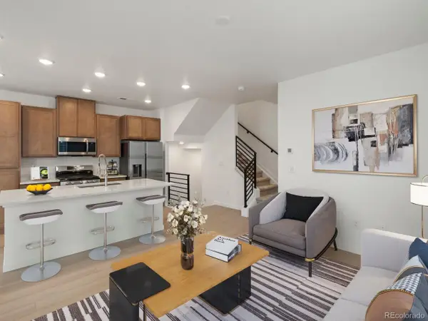 2056 S Holly St #3, Denver, CO 80222