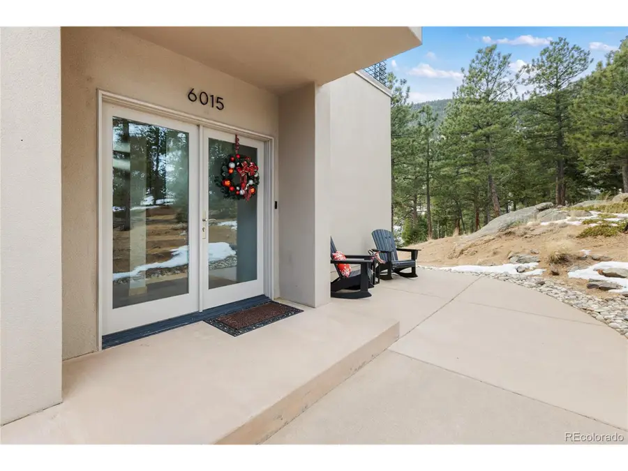 6015 Waterfall Loop, Manitou Springs, CO 80829 - Image #2