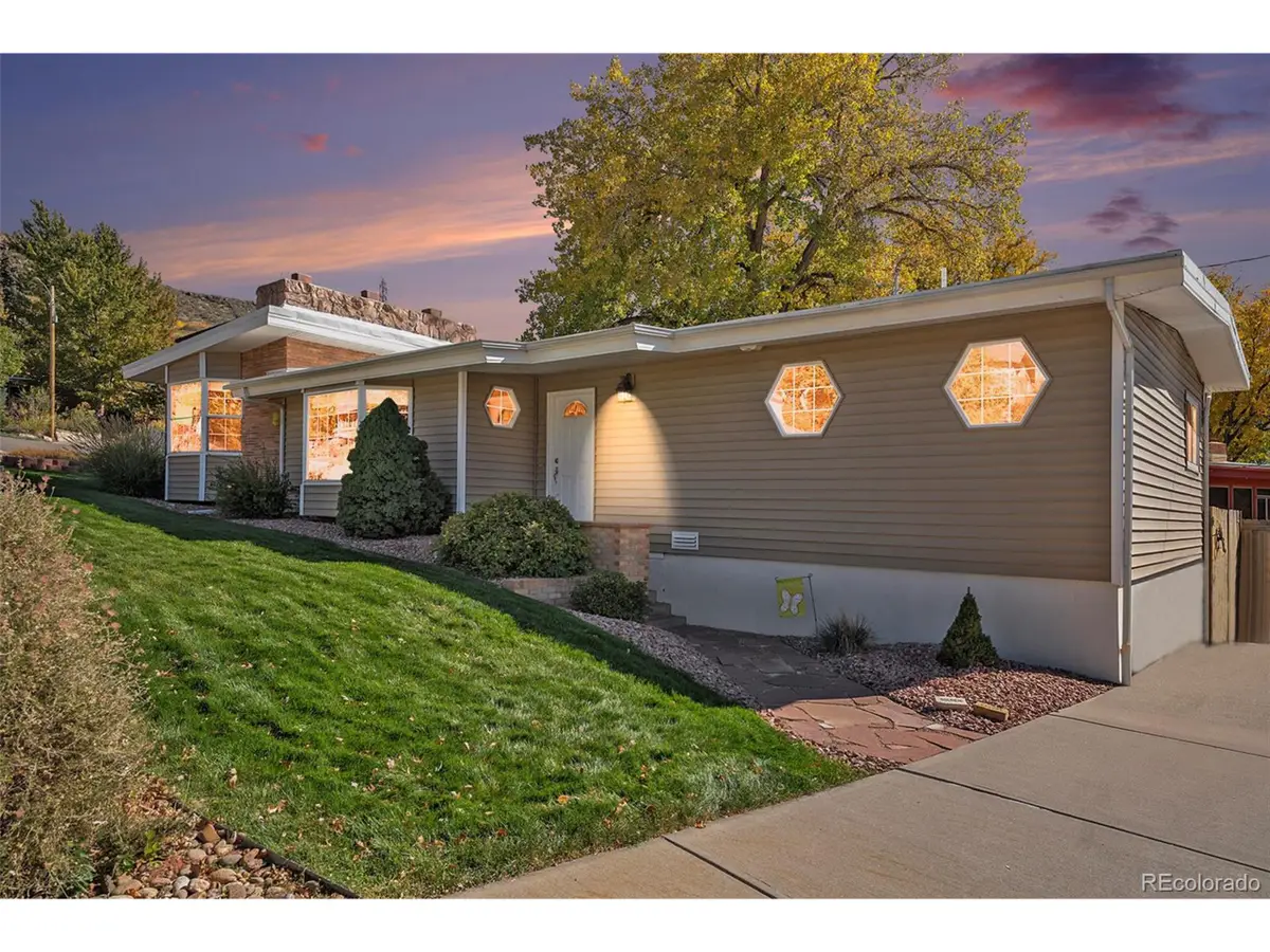 315 Lookout View Dr, Golden, CO 80401 - Image #1