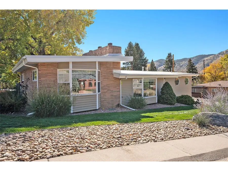 315 Lookout View Dr, Golden, CO 80401 - Image #2