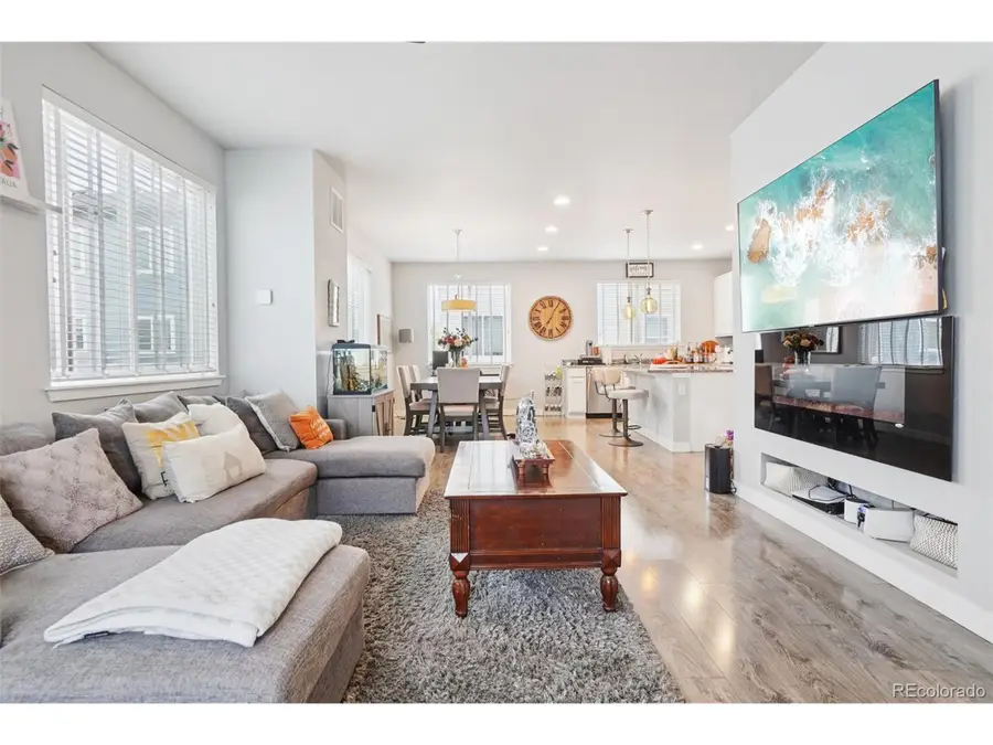 674 E Hinsdale Ave, Littleton, CO 80122 - Image #2