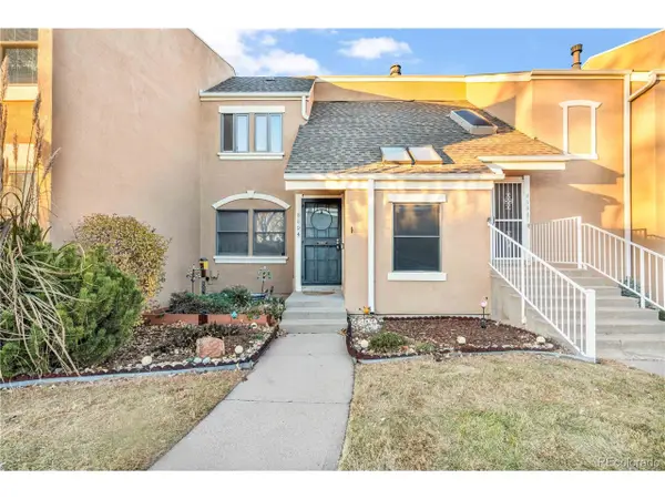 2894 S Ursula St, Aurora, CO 80014