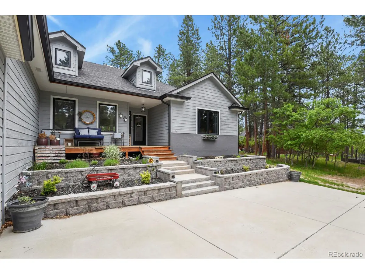 929 Tenderfoot Dr, Larkspur, CO 80118 - Image #1