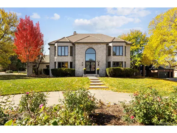 19 Falcon Hills Dr, Highlands Ranch, CO 80126