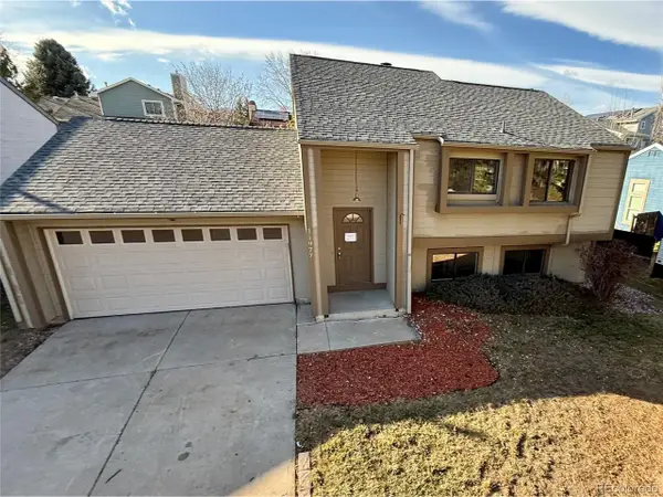 11977 W Bowles Cir, Littleton, CO 80127