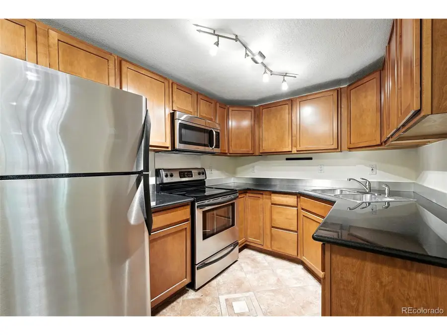 1045 N Clarkson St #102, Denver, CO 80218 - Image #3