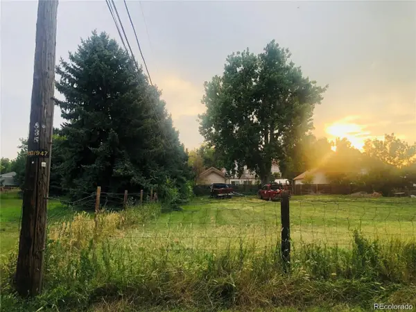 861 Chase St, Lakewood, CO 80214