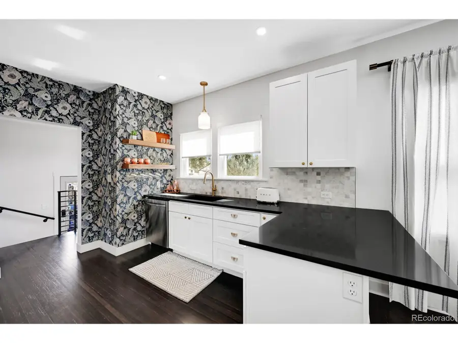 1402 Meade St, Denver, CO 80204 - Image #2