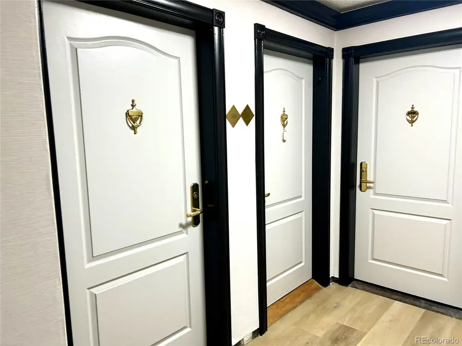 1020 15th St #33B, Denver, CO 80202 - Image #2