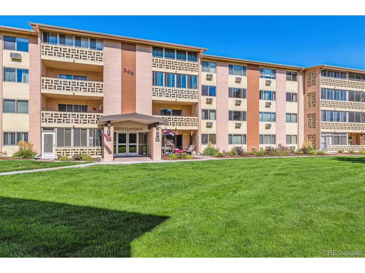 300 S Clinton St #8C, Denver, CO 80247 - Image #1