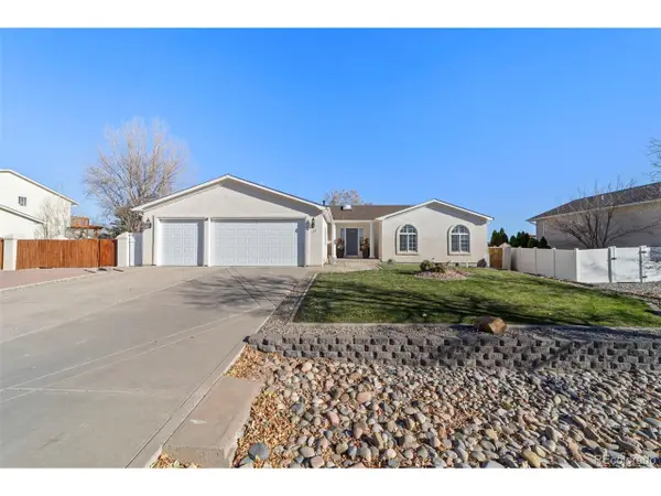 190 S Circle Dr, Pueblo, CO 81007