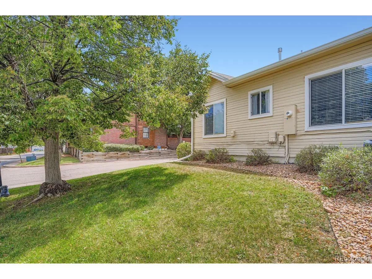 12196 E 2nd Dr, Aurora, CO 80011 - Image #1