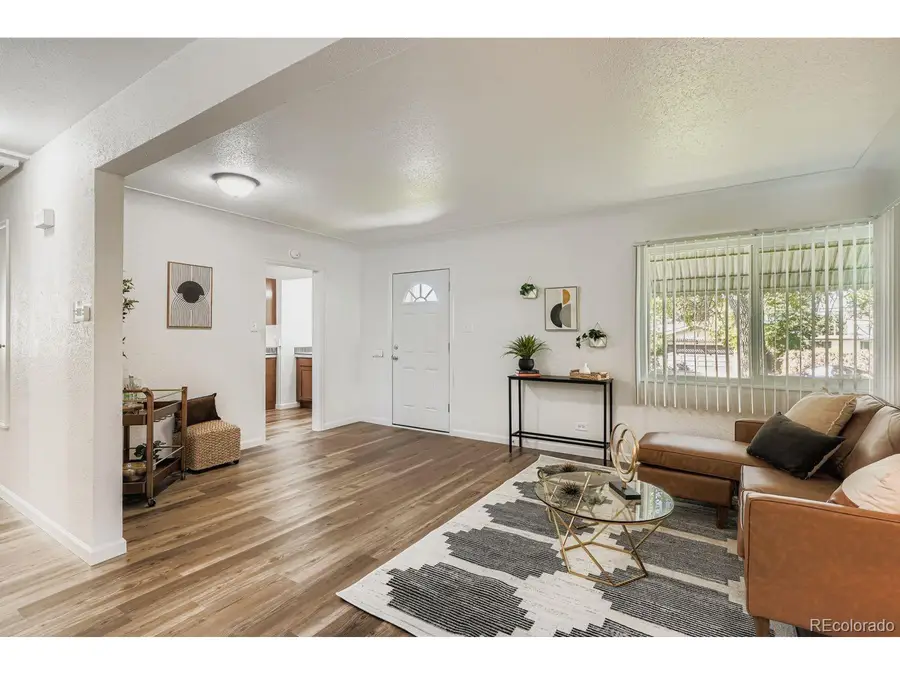 3670 Magnolia St, Denver, CO 80207 - Image #3