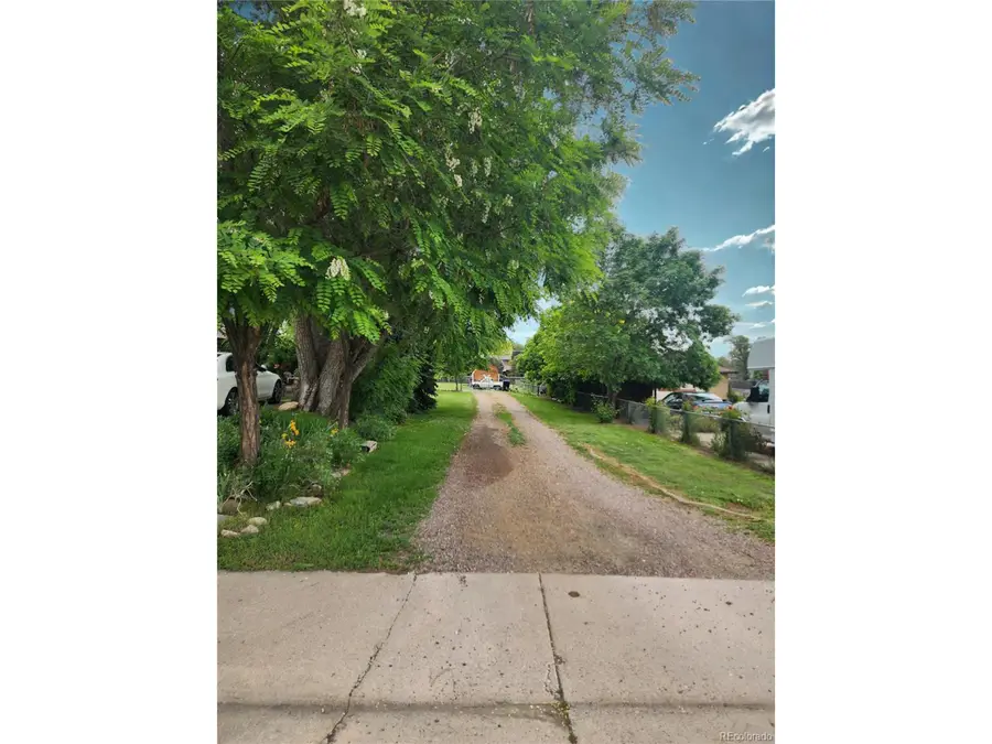 5870 Nelson Ct, Arvada, CO 80004 - #3