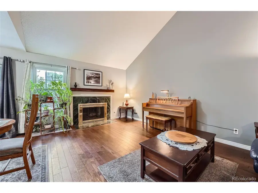 2558 S Vaughn Way #C, Aurora, CO 80014 - Image #2