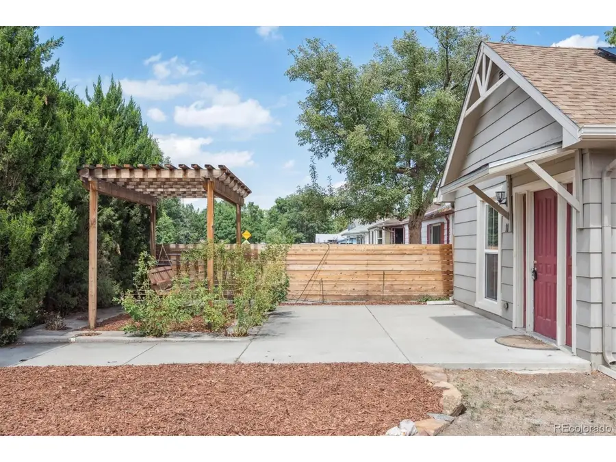 112 Newton St, Denver, CO 80219 - Image #2