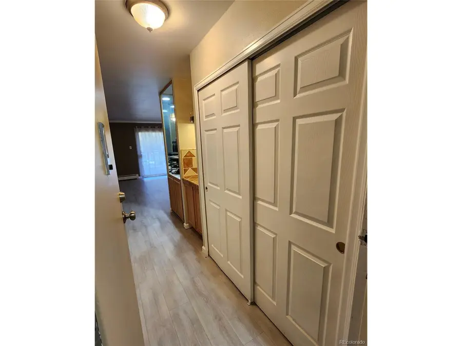 755 S Clinton St #6B, Denver, CO 80247 - Image #2