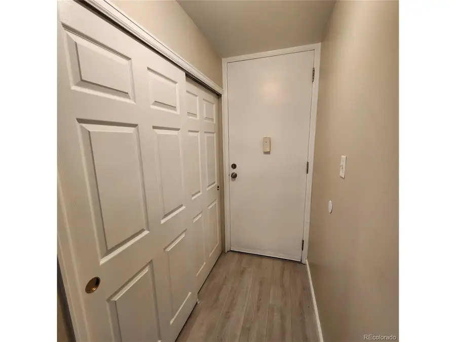 755 S Clinton St #6B, Denver, CO 80247 - Image #3