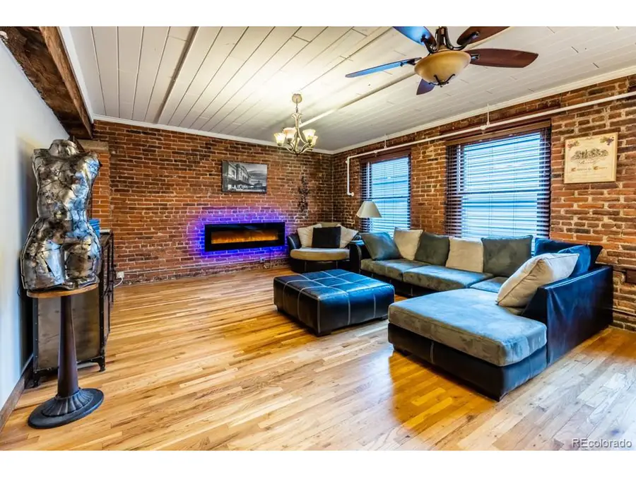 1940 Blake St #301, Denver, CO 80202 - Image #2