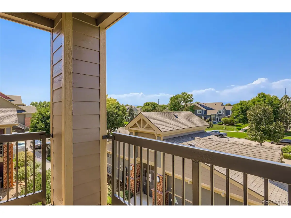 804 Summer Hawk Dr #10304, Longmont, CO 80504 - Image #1