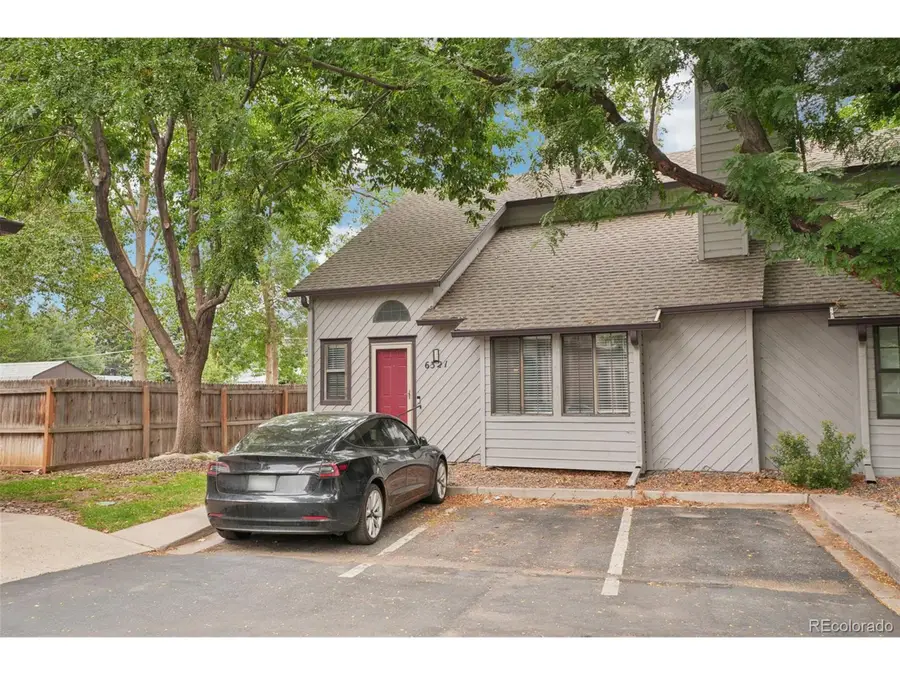6321 Oak Ct, Arvada, CO 80004 - Image #2
