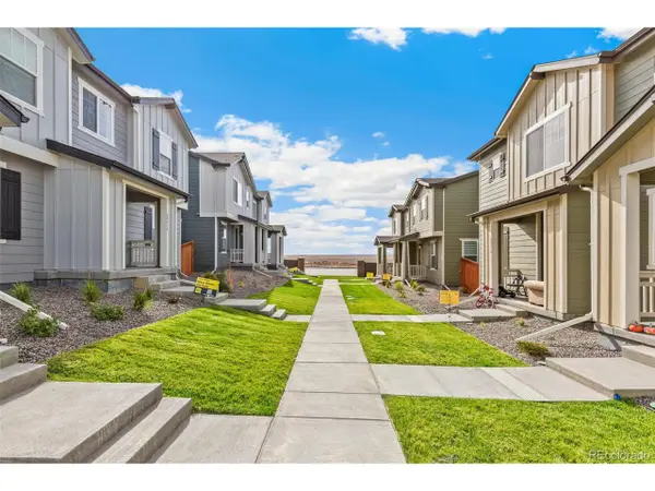 28616 E 6th Pl, Watkins, CO 80137