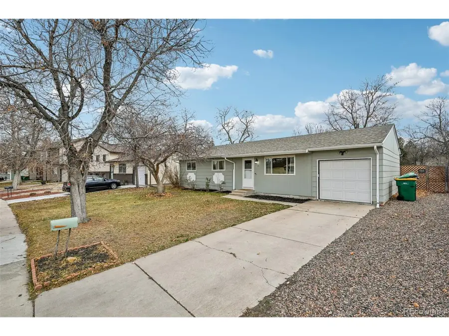 746 S Nile Way, Aurora, CO 80012 - Image #2