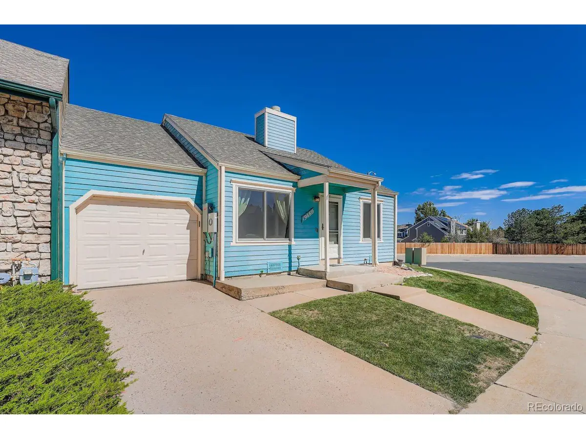19660 E Loyola Cir, Aurora, CO 80013 - Image #1
