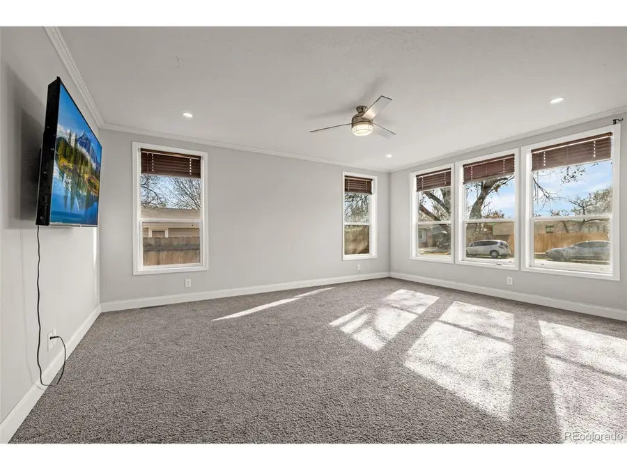 221 E Homer Dr, Pueblo, CO 81007 - Image #3