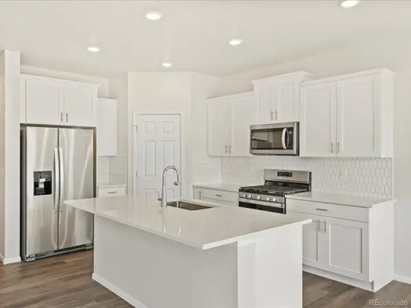 8898 Salida St, Commerce City, CO 80022